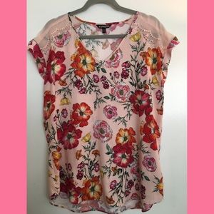Express Floral V Neck Gramercy Top Tee